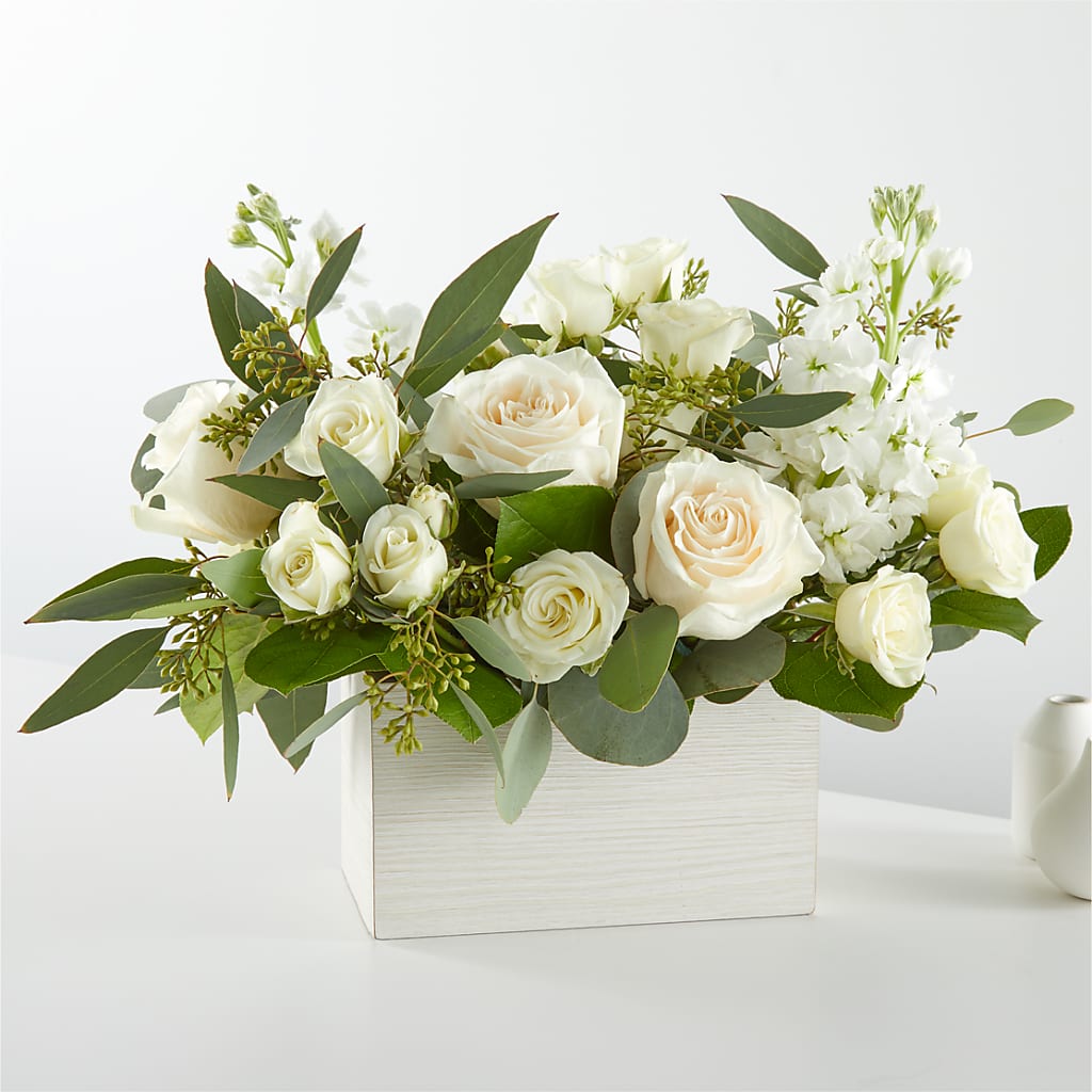 Fresh Linen Box Bouquet – OBIE'S FLOWERS, Pemberville OH