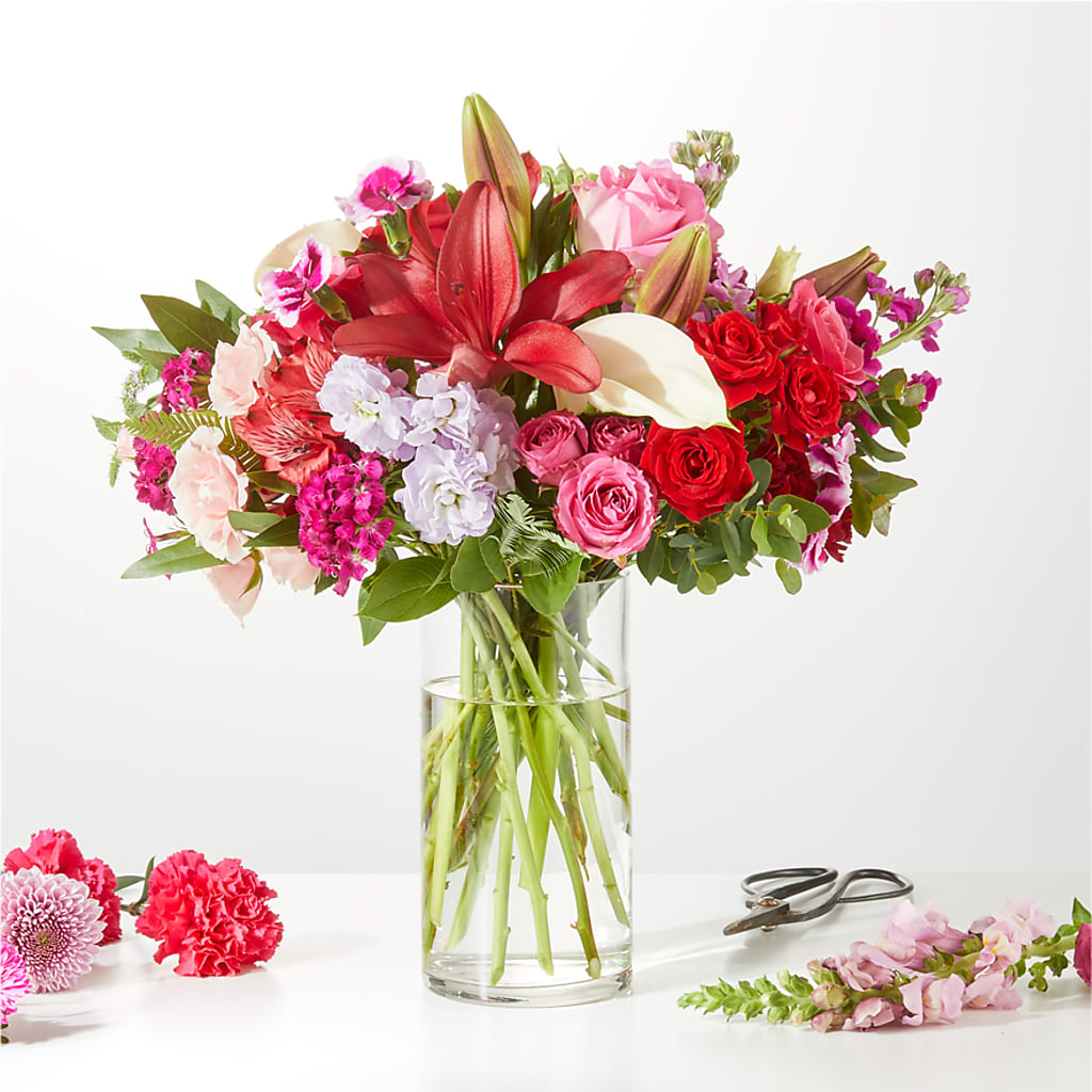 Swooning Over You - A Luxury Florist Original – OBIE'S FLOWERS, Pemberville OH