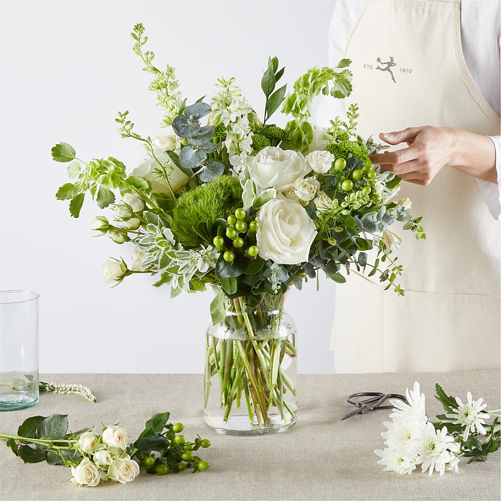 Irish Garden - A Florist Original – OBIE'S FLOWERS, Pemberville OH