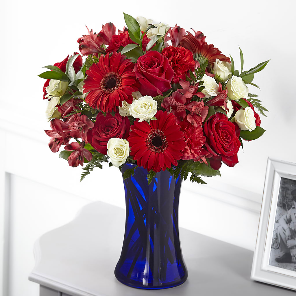 Hearts Embrace Bouquet – OBIE'S FLOWERS, Pemberville OH