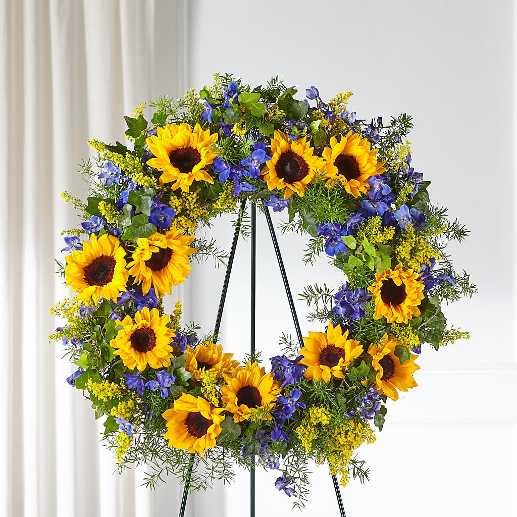 Bright Rays Wreath – OBIE'S FLOWERS, Pemberville OH