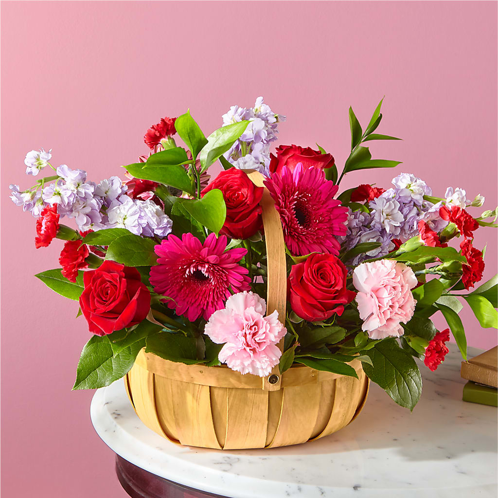 Pink Picnic Basket – OBIE'S FLOWERS, Pemberville OH