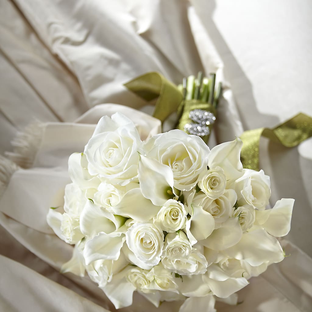 Serene Highness Bouquet – OBIE'S FLOWERS, Pemberville OH