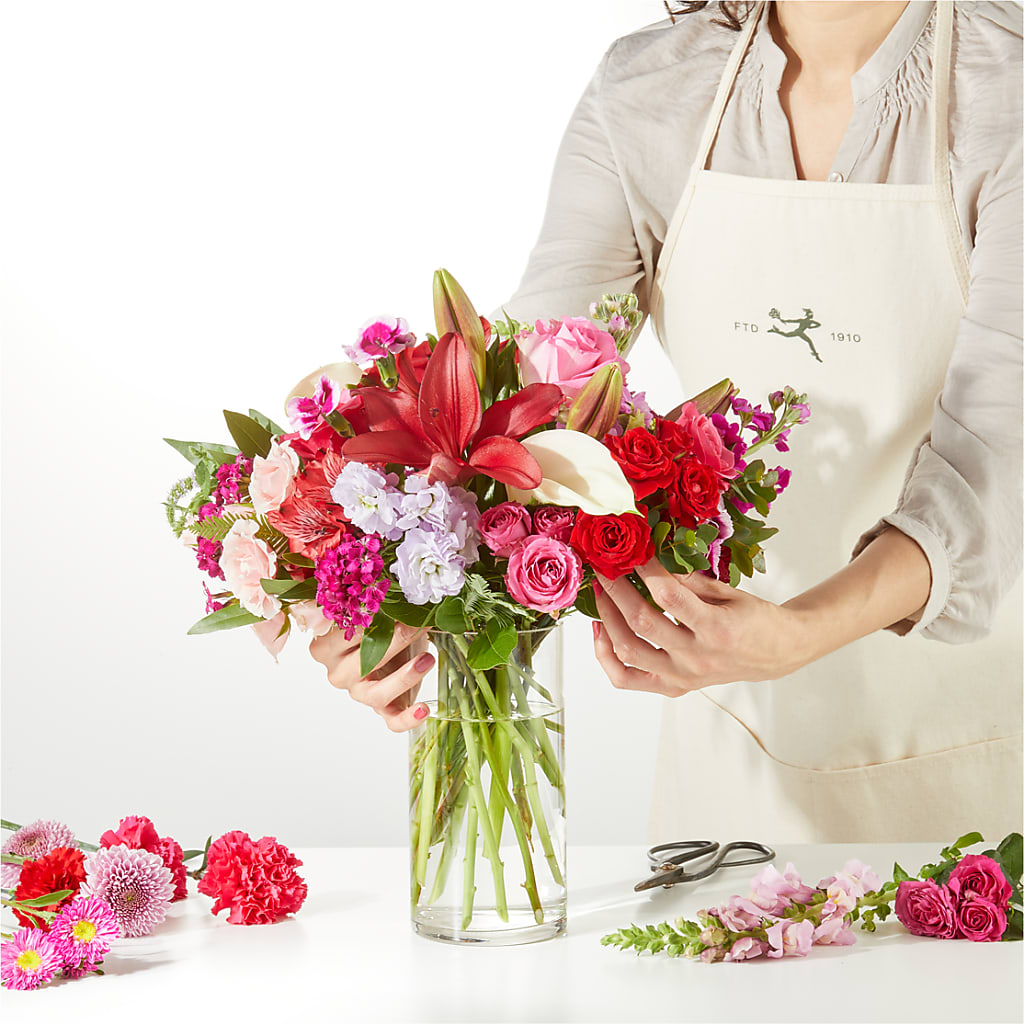 Swooning Over You - A Luxury Florist Original – OBIE'S FLOWERS, Pemberville OH