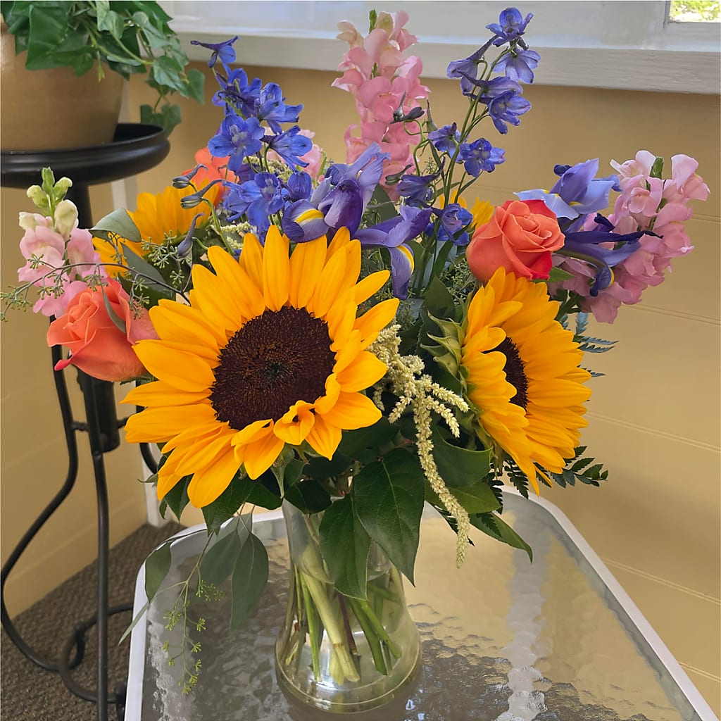 Rays of Life Bouquet – OBIE'S FLOWERS, Pemberville OH