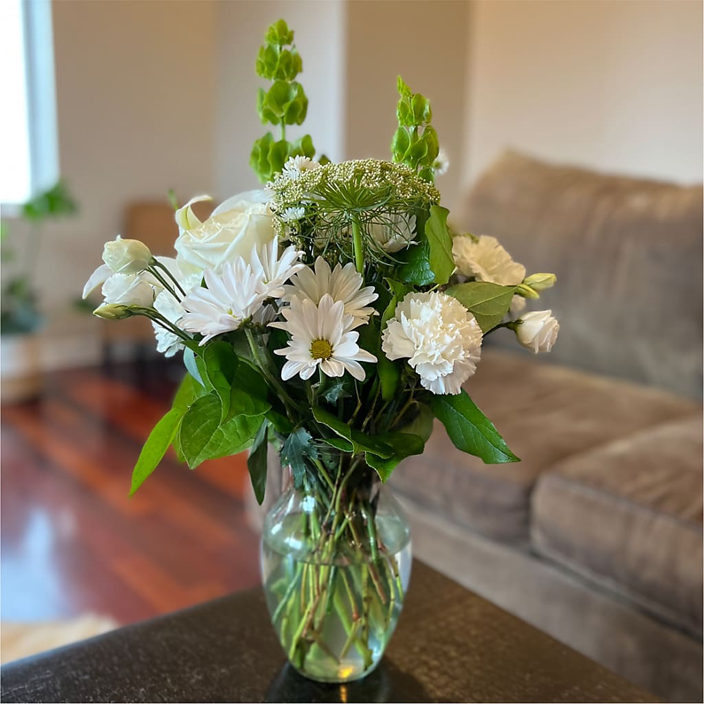 Classic Ivory – A Florist Original – OBIE'S FLOWERS, Pemberville OH