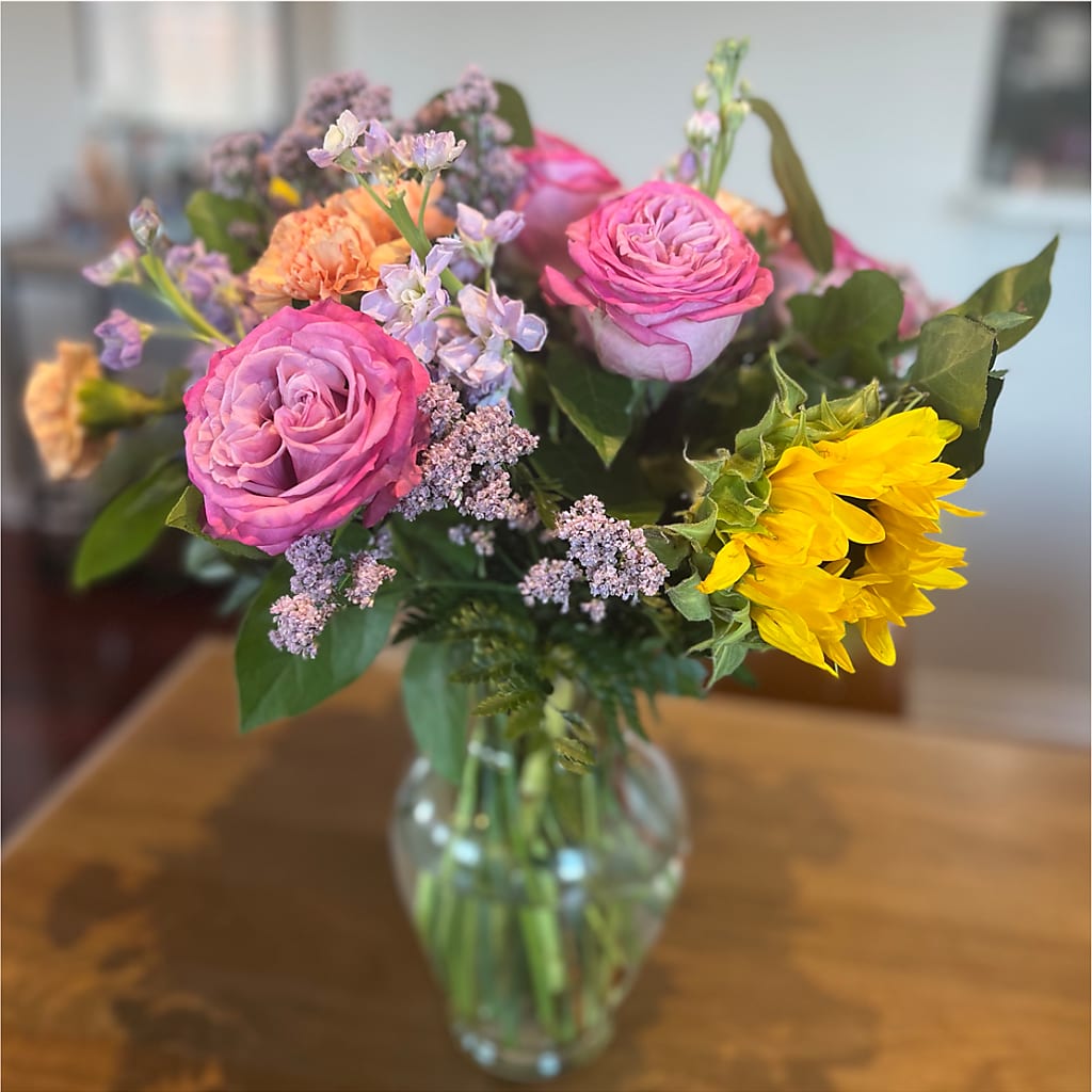 Yellow Brick Road Bouquet – OBIE'S FLOWERS, Pemberville OH