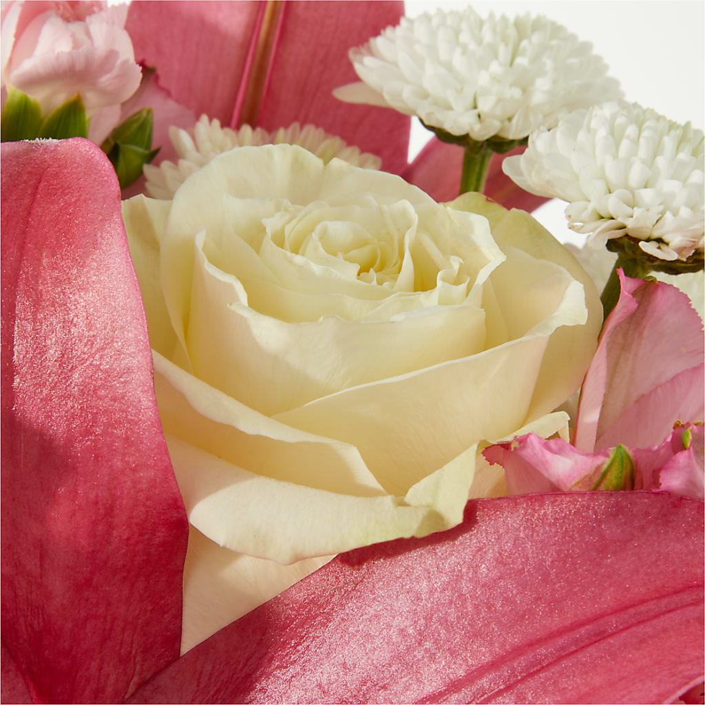 Piece of Cake Bouquet – OBIE'S FLOWERS, Pemberville OH