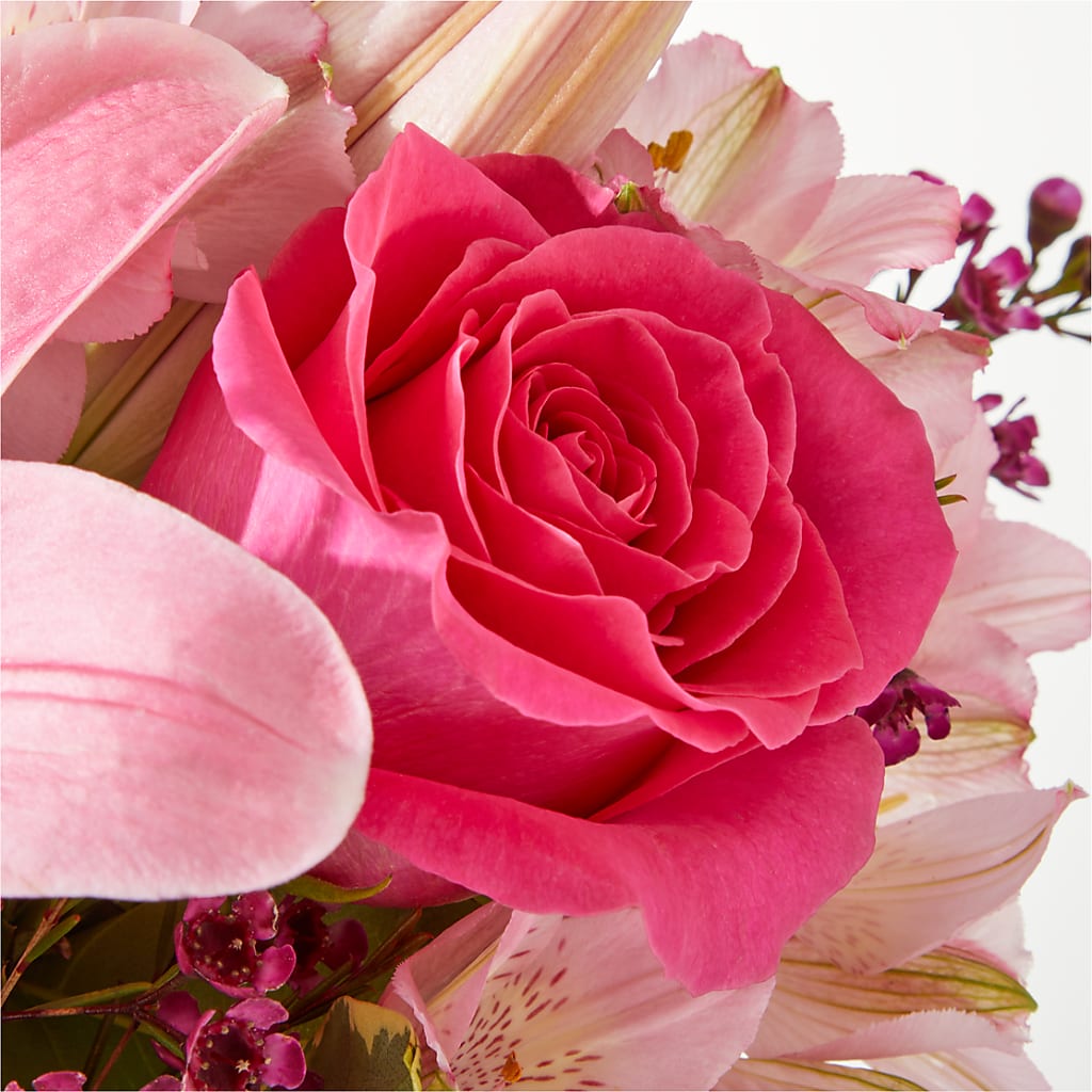 Lucky in Love Bouquet – OBIE'S FLOWERS, Pemberville OH