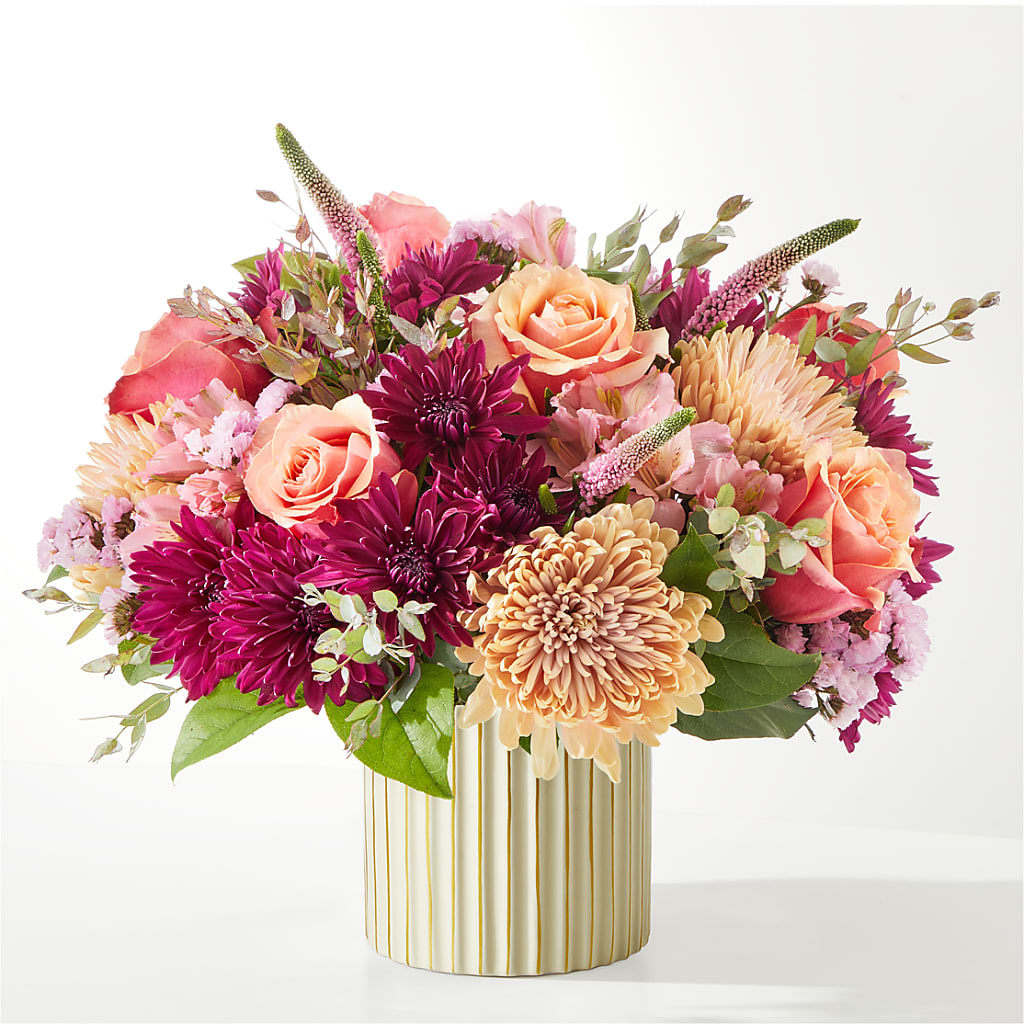 Berry Cobbler Bouquet with Ivory Vase – OBIE'S FLOWERS, Pemberville OH